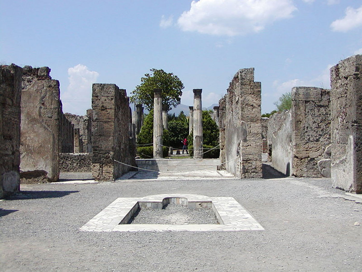 Fig. 3. View of the atrium of Casa di Pansa (VI.6.1), Pompeii.