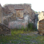 Fig. 7. Bottega del Profumiere (VI.7.8–12), Pompeii, right ala.