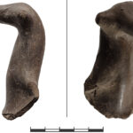 Fig. 8. Animal protome from Gray Ware cup from the LB 1 phase (81.551.40.10) (N. Gail; © Gygaia Projects).